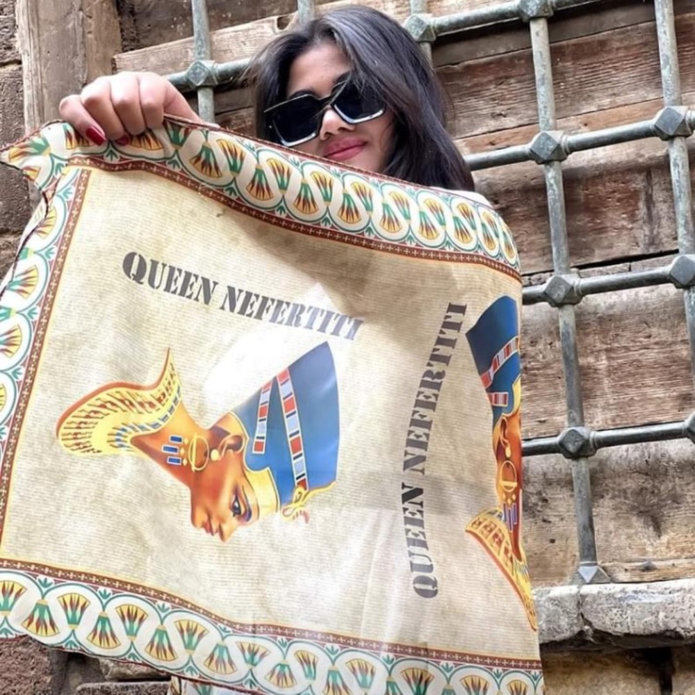 Egyptian scarf ( Nefertiti )